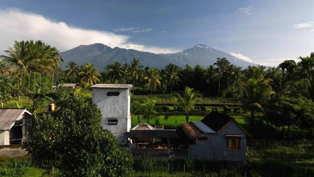 Dira Bungalows เตเตบาตู ภายนอก รูปภาพ
