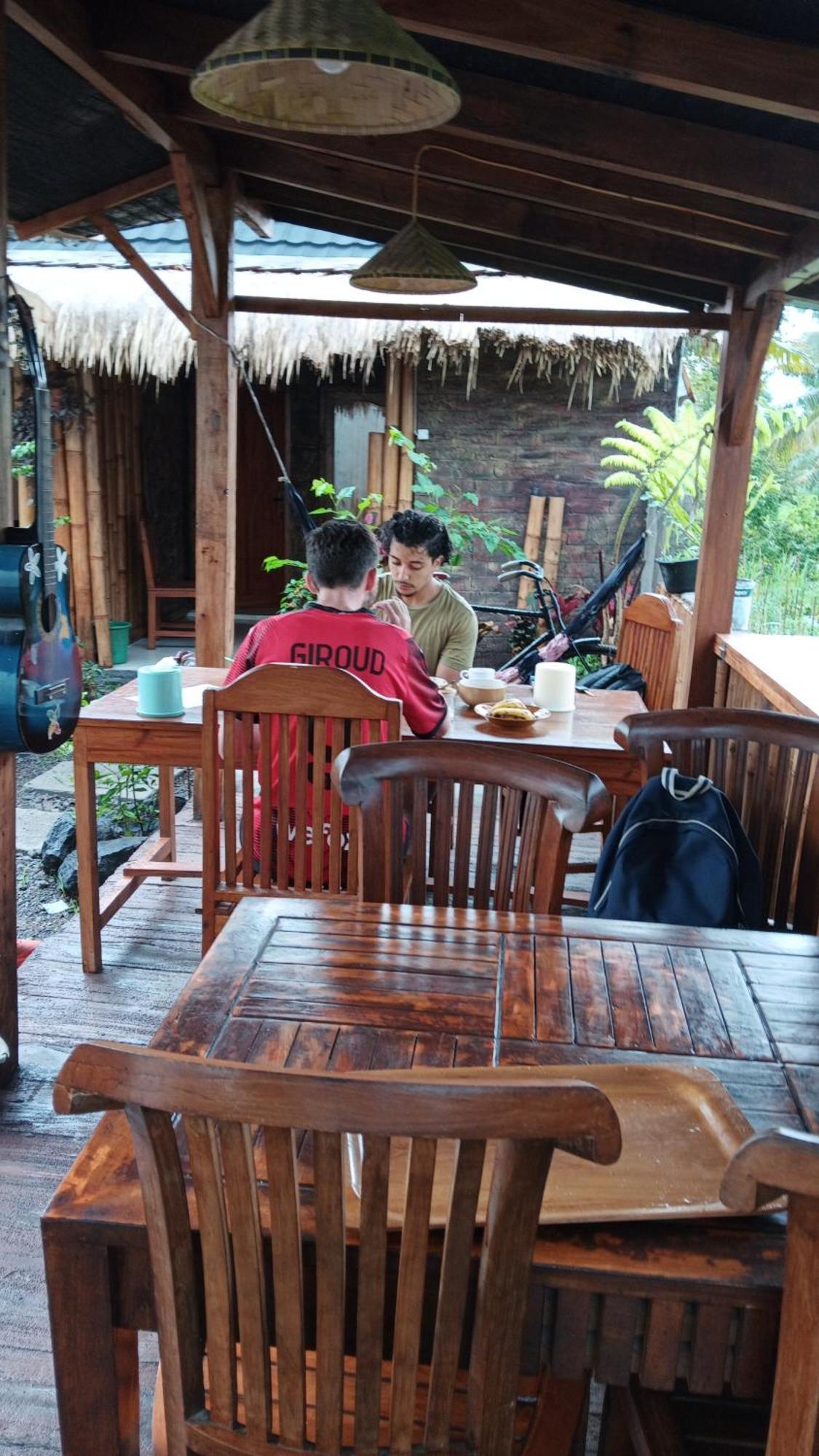 Dira Bungalows เตเตบาตู ภายนอก รูปภาพ