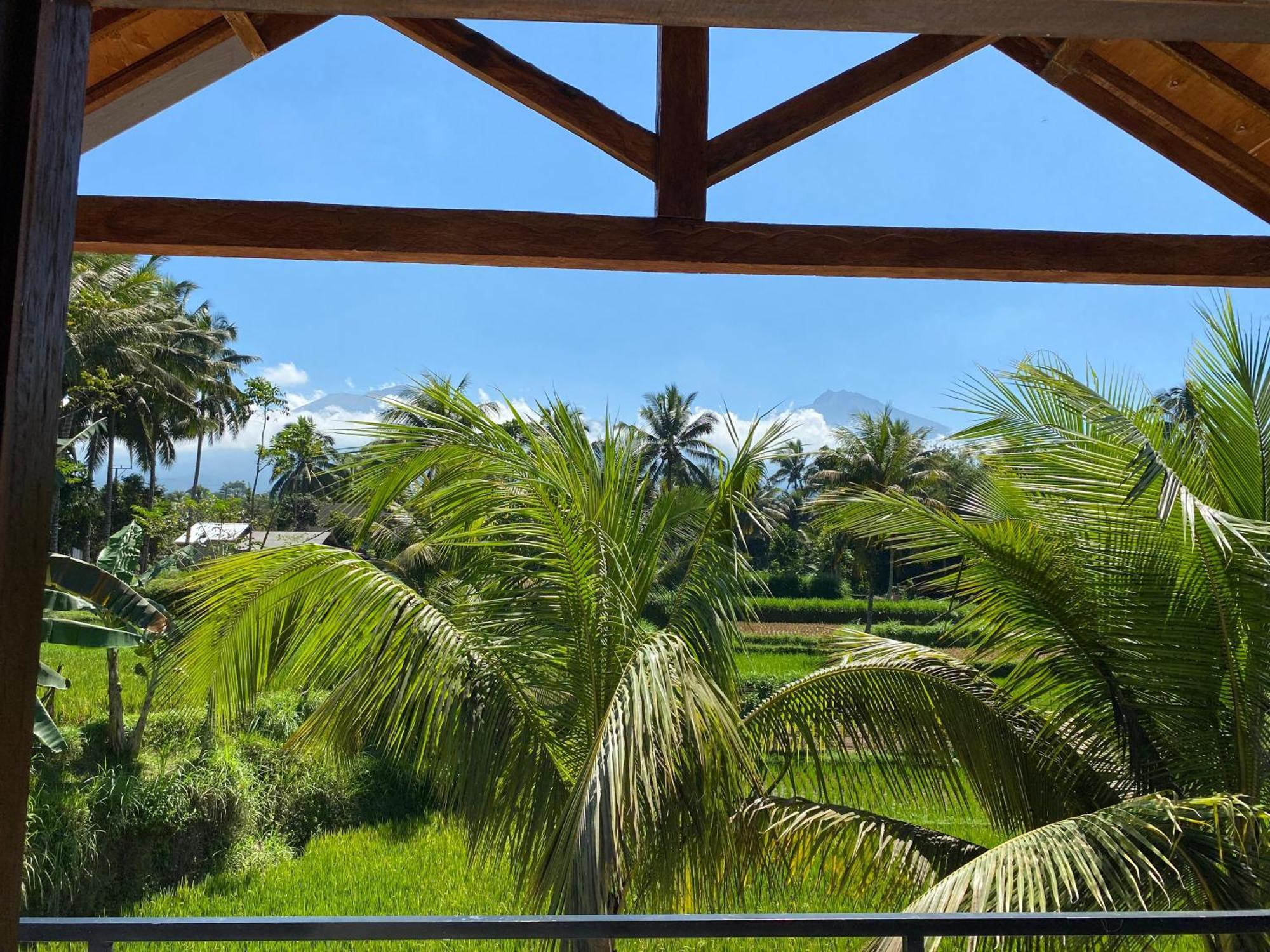Dira Bungalows เตเตบาตู ภายนอก รูปภาพ